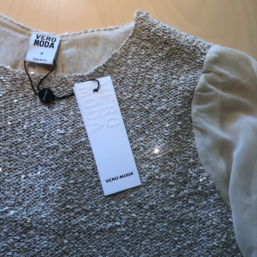 vero moda sequins, sheer and keyhole back zipper